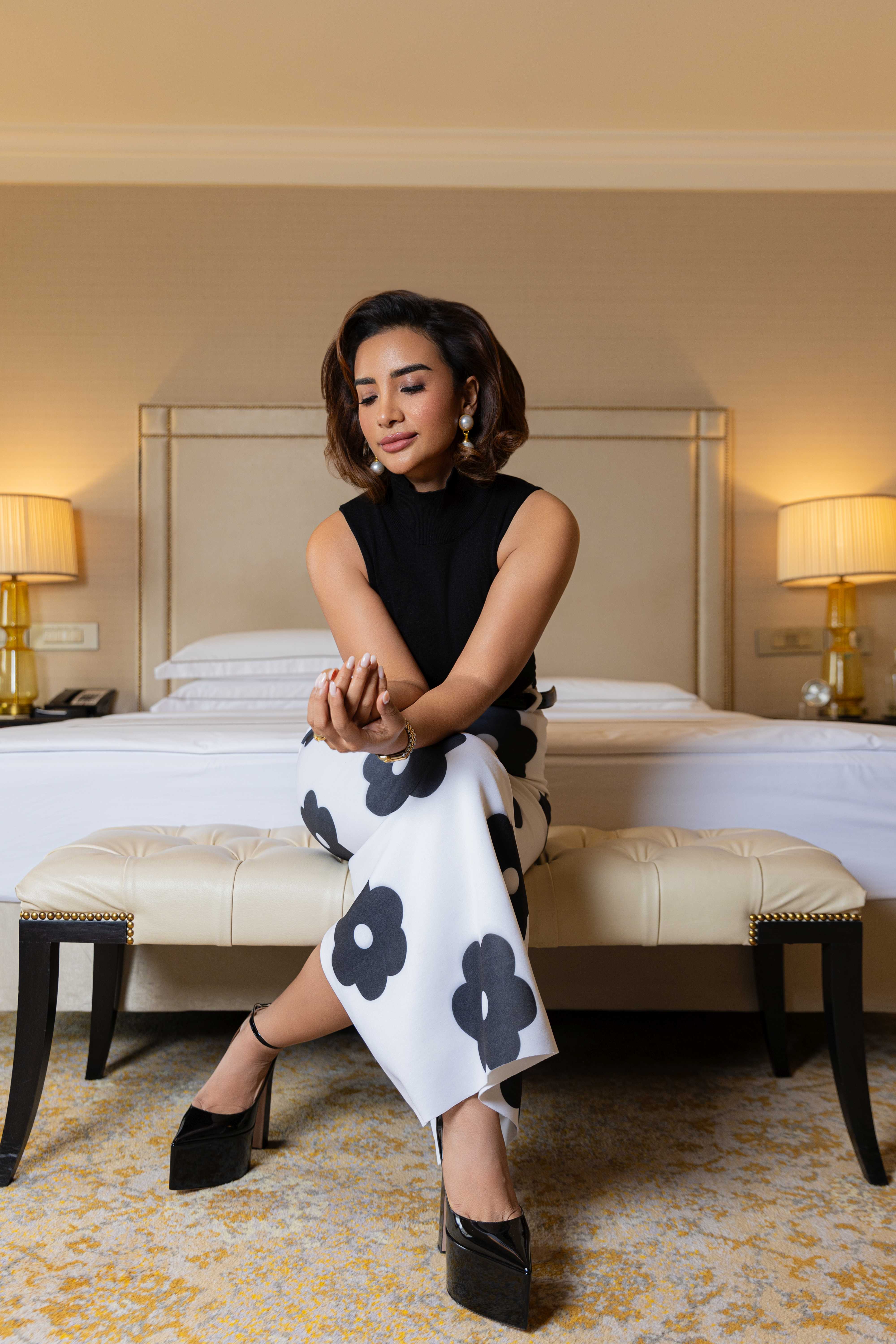 BLACK DAISY DRESS - Image 3