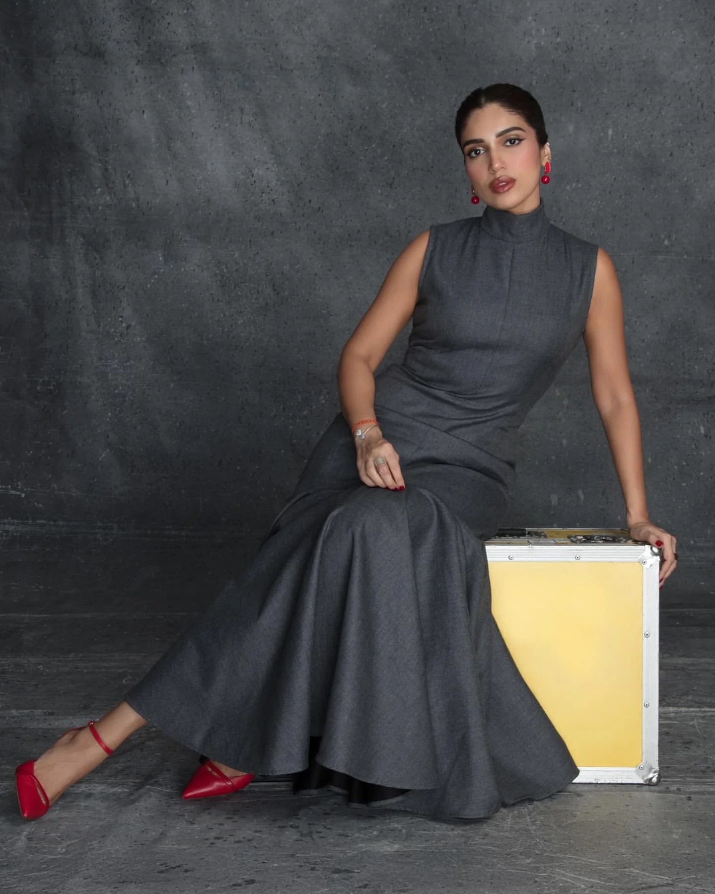 CHARCOAL DRESS - Image 4