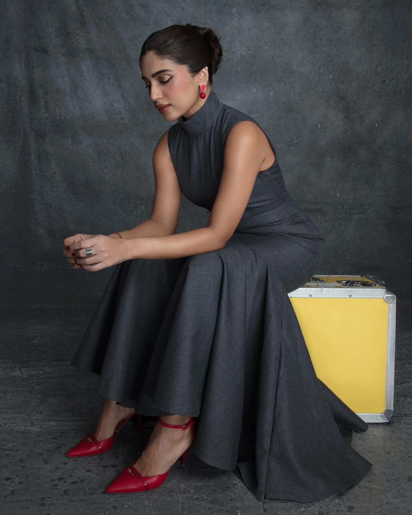 CHARCOAL DRESS - Image 8