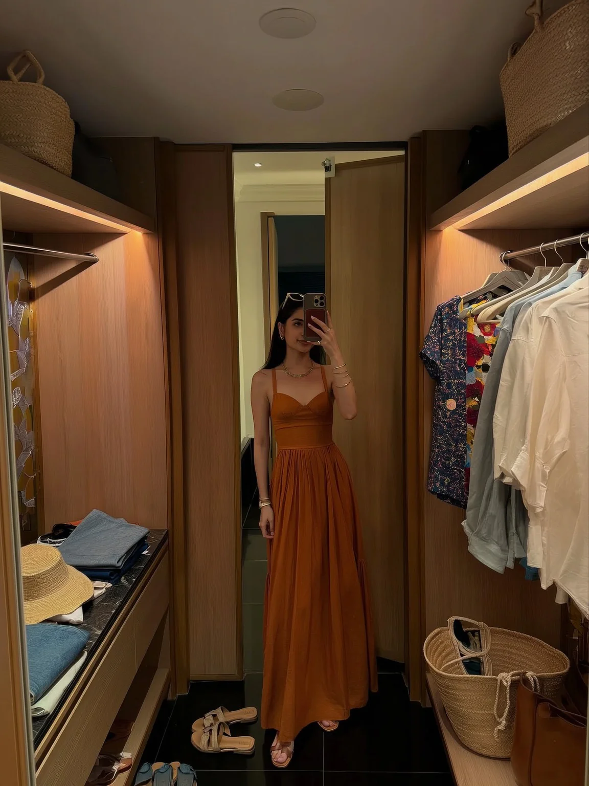 CHOCOLATE DRESS - Image 3