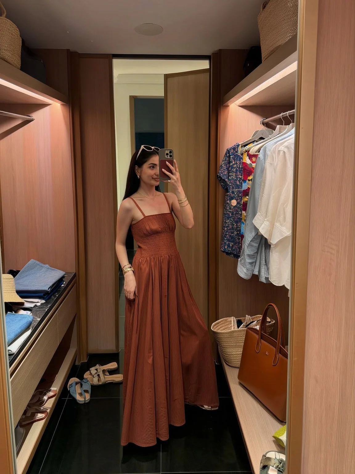 CHOCOLATE DRESS - Image 4
