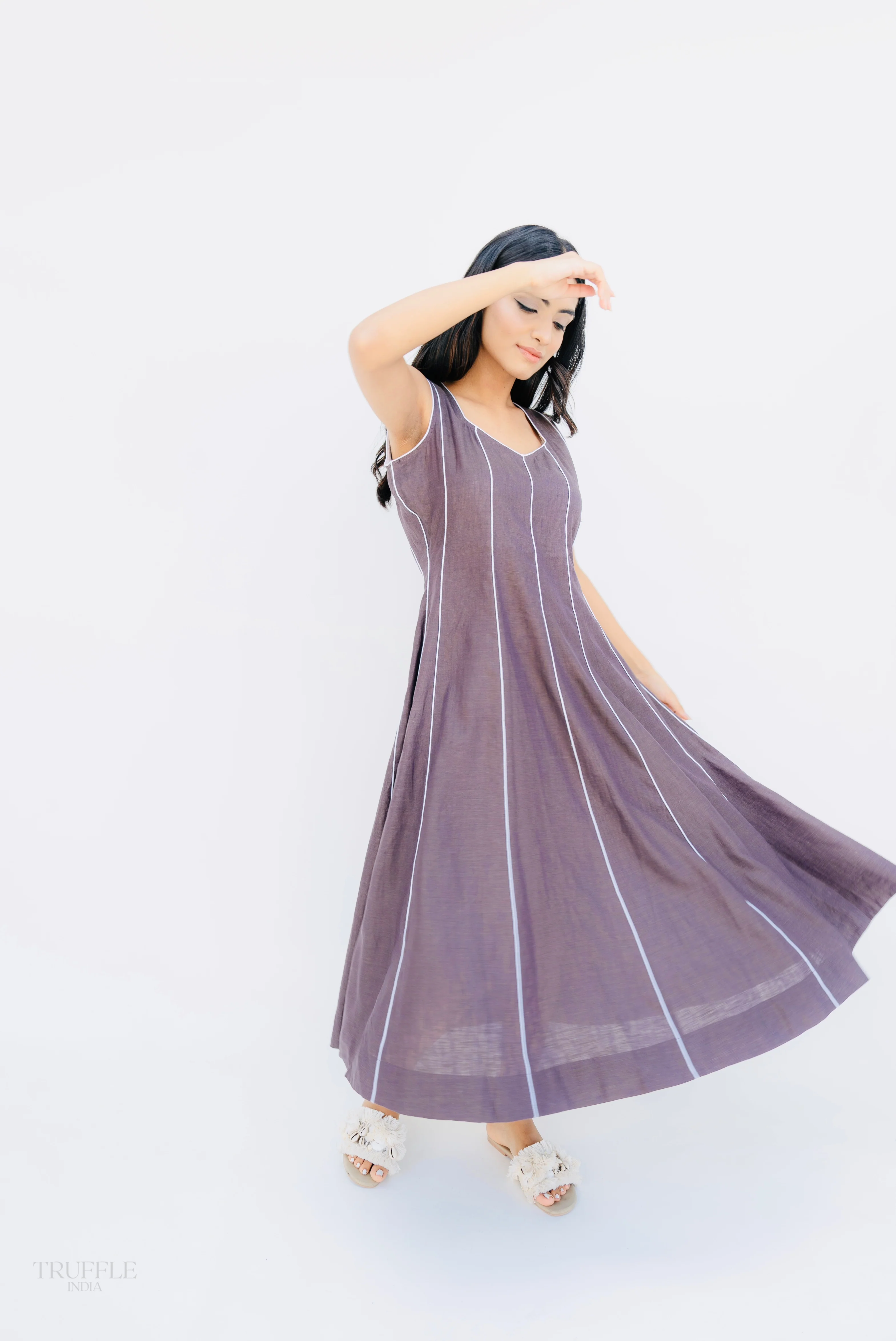 CHOCOLATE LINEN DRESS - Image 2