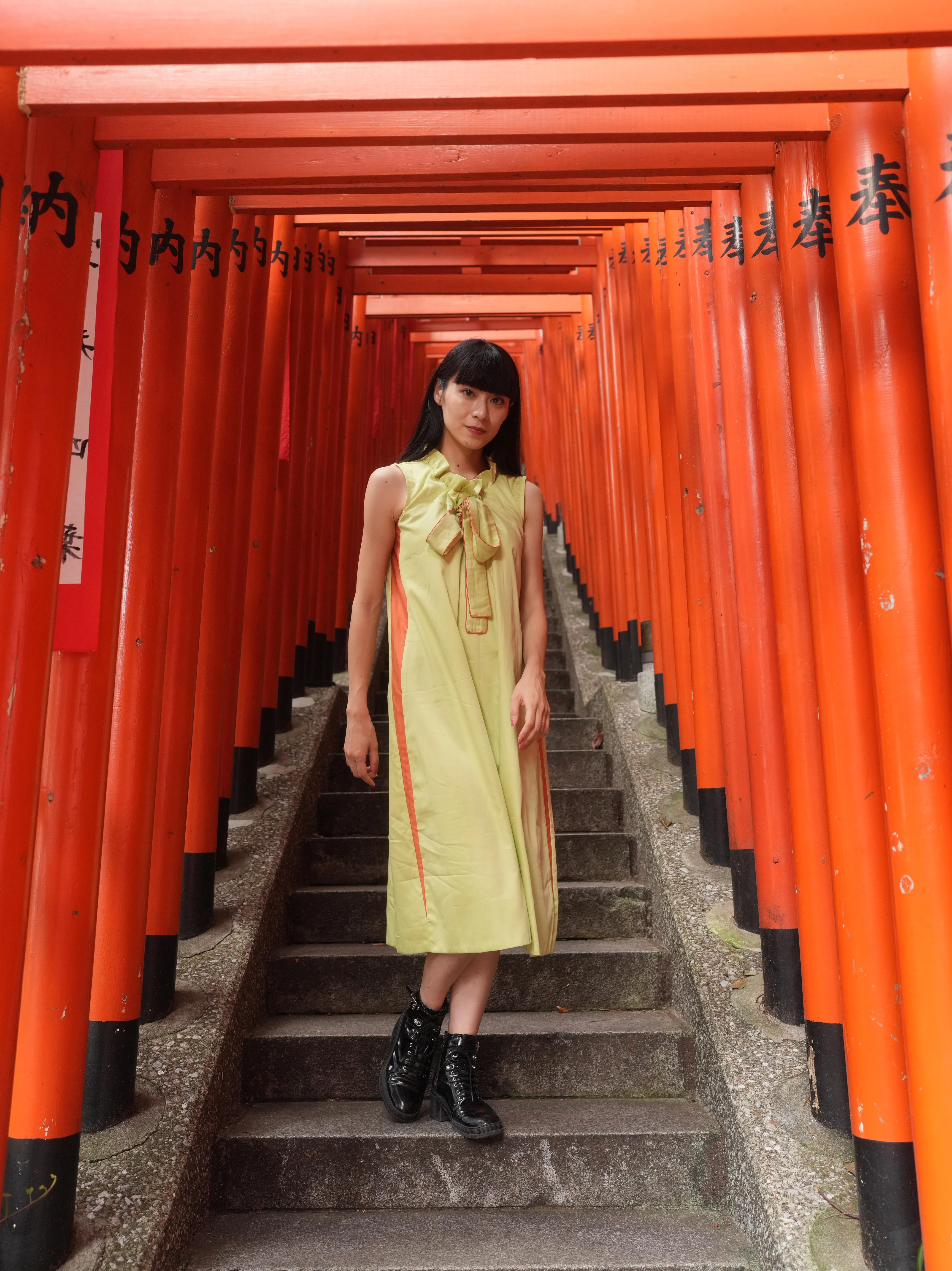 GREEN BOW DRESS - Image 11