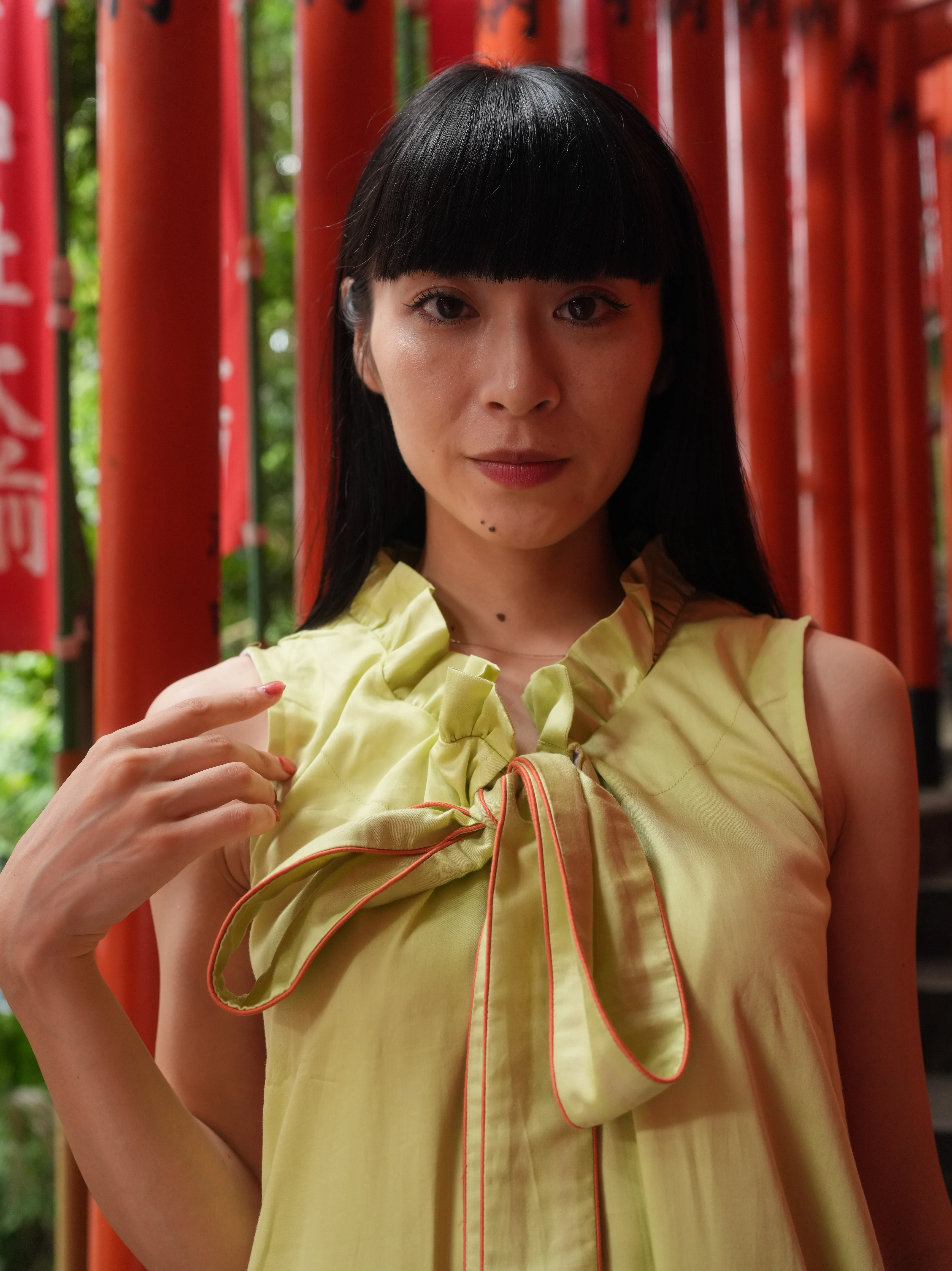GREEN BOW DRESS - Image 13