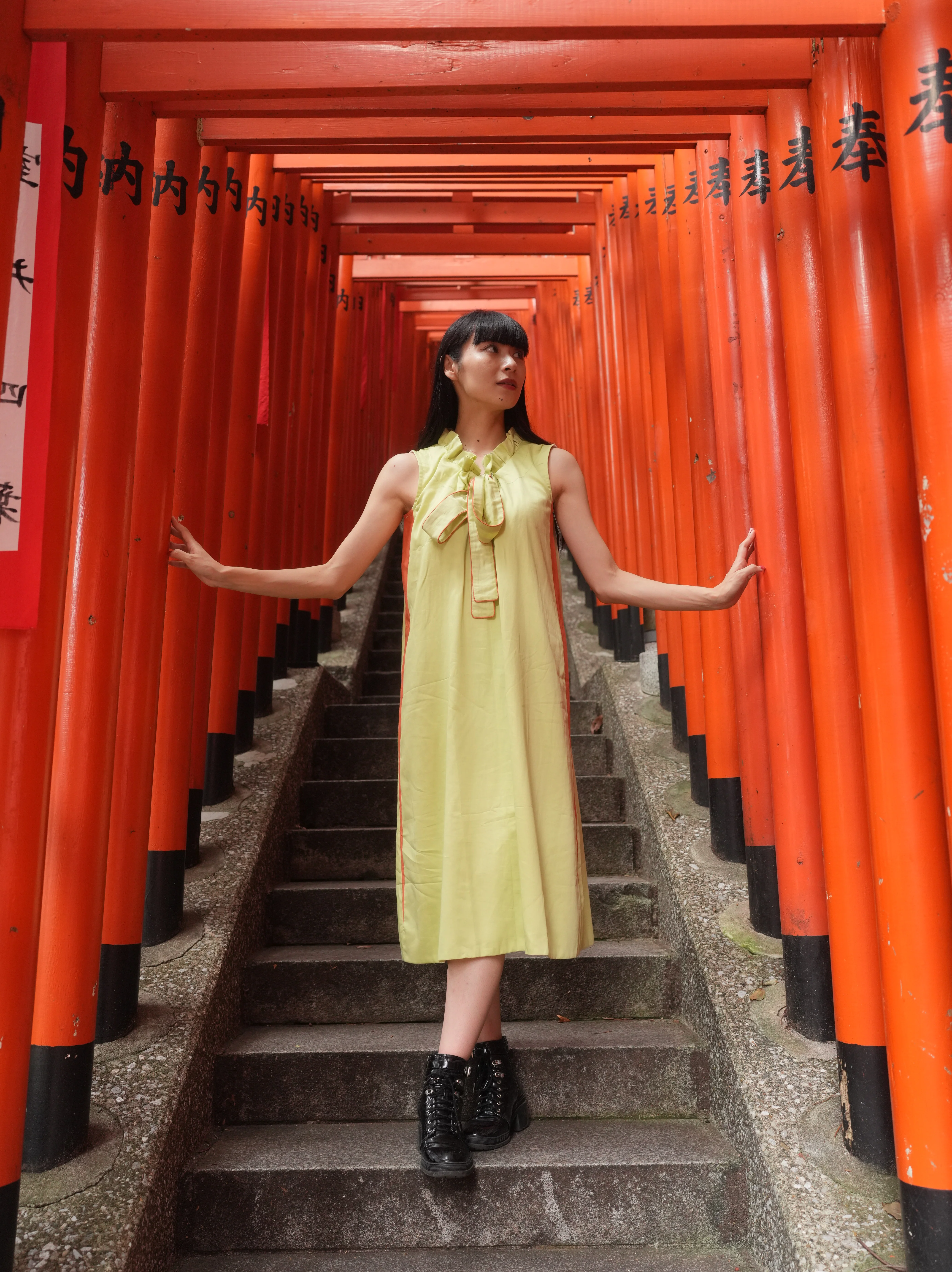 GREEN BOW DRESS - Image 16