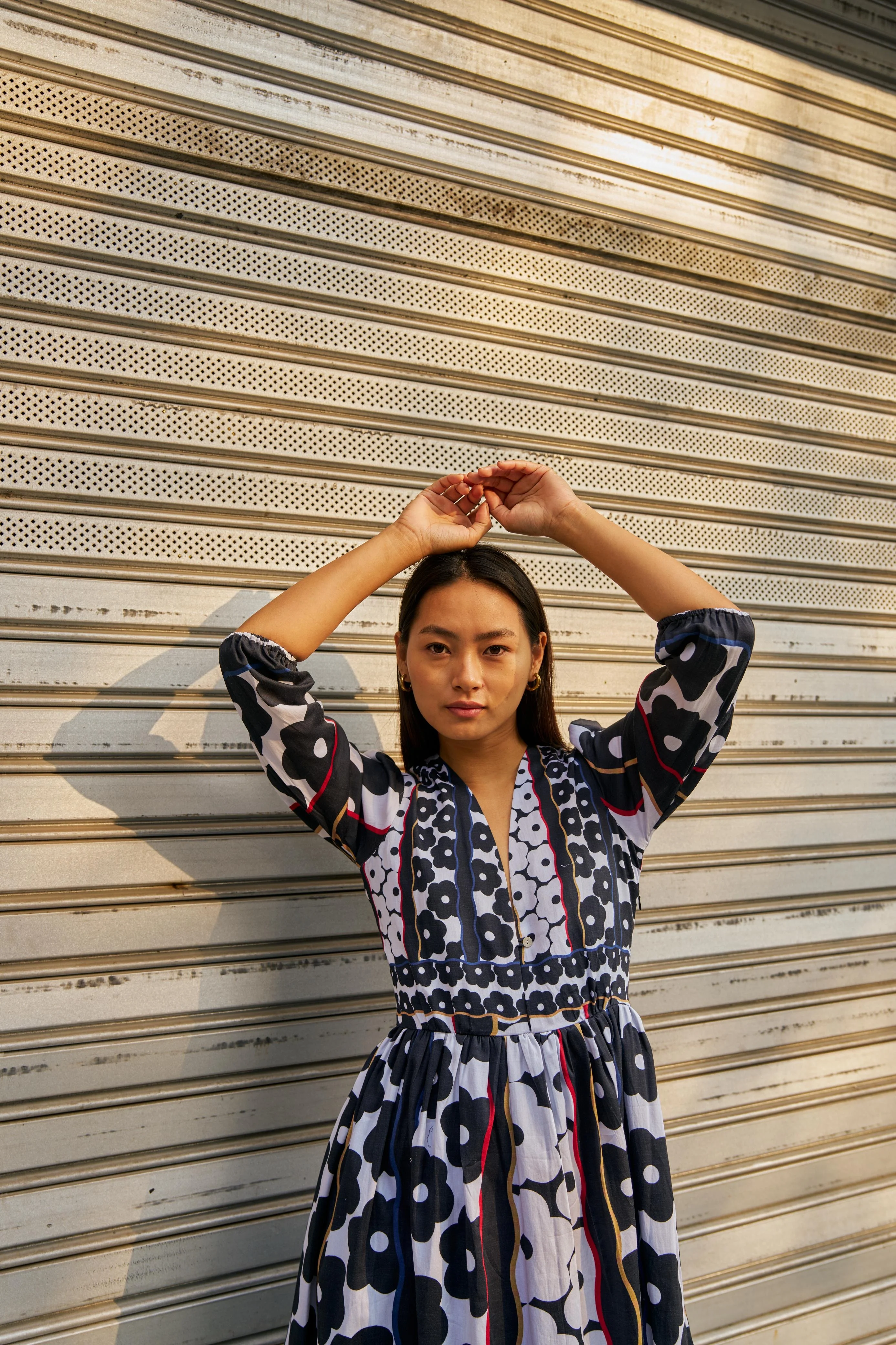 LIGHT AND SHADOW DRESS - Image 6