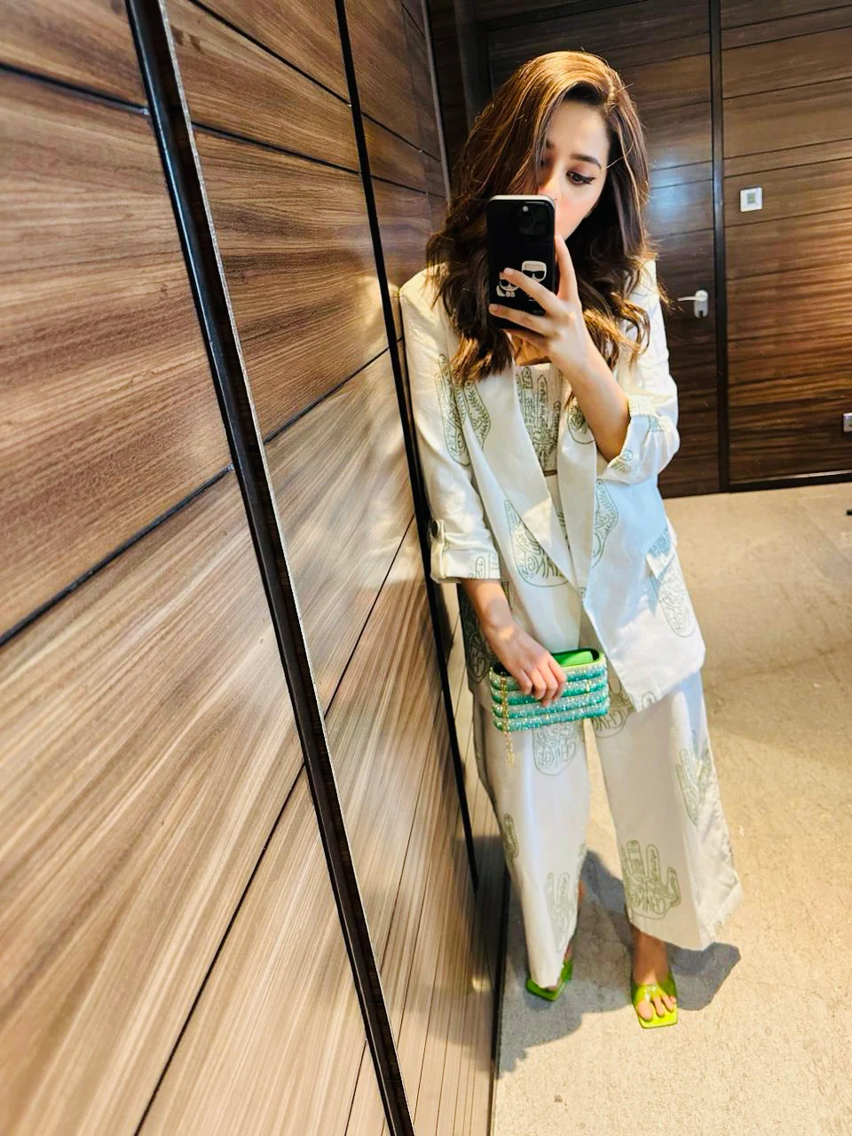 BE-THE-CHANGE BLAZER SET - Image 13