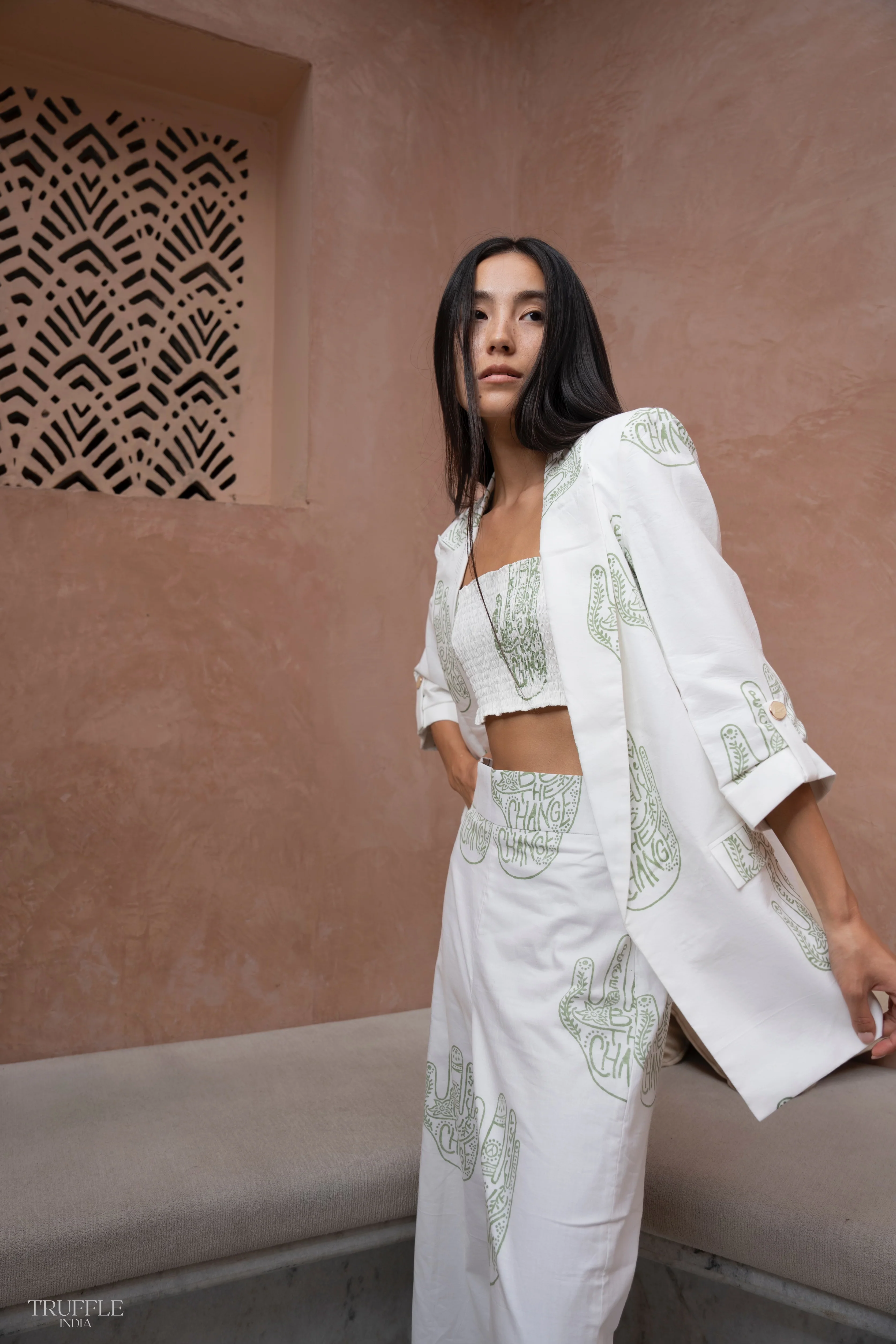 BE-THE-CHANGE BLAZER SET - Image 3