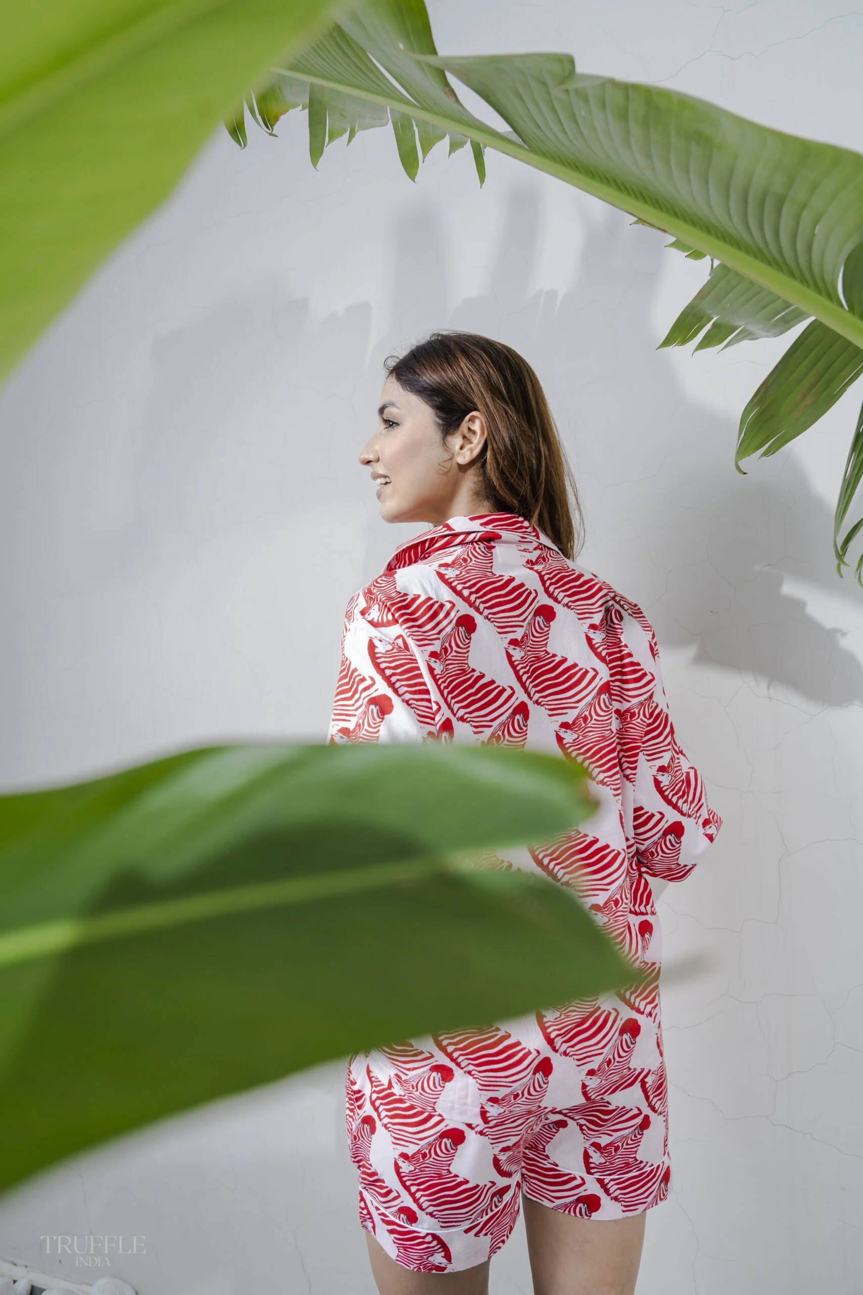 SAVAANA SHORTS SET - Image 3